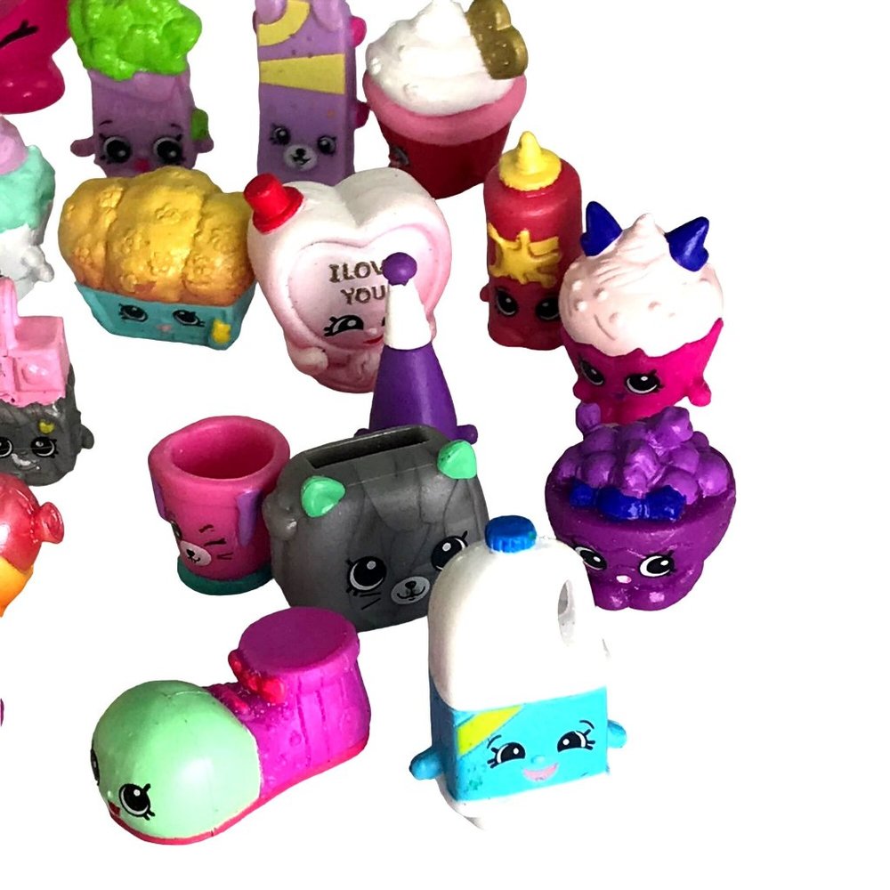 Lot of 37  Shopkins 22 Pencil Toppers 15 Non Pencil Toppers Backpack Rhonda Ring - Picture 6 of 12